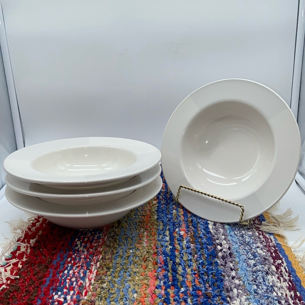 4 Nautica Arctic White Rimmed Bowls